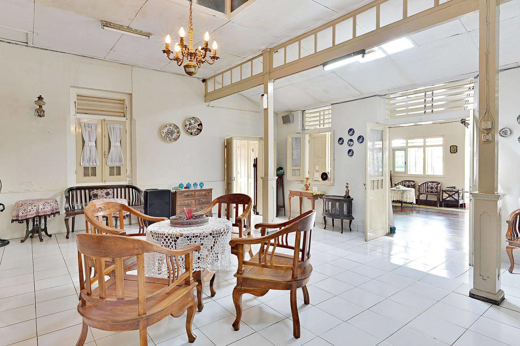 יוגיאקרטה Zen Rooms Panembahan Kraton מראה חיצוני תמונה